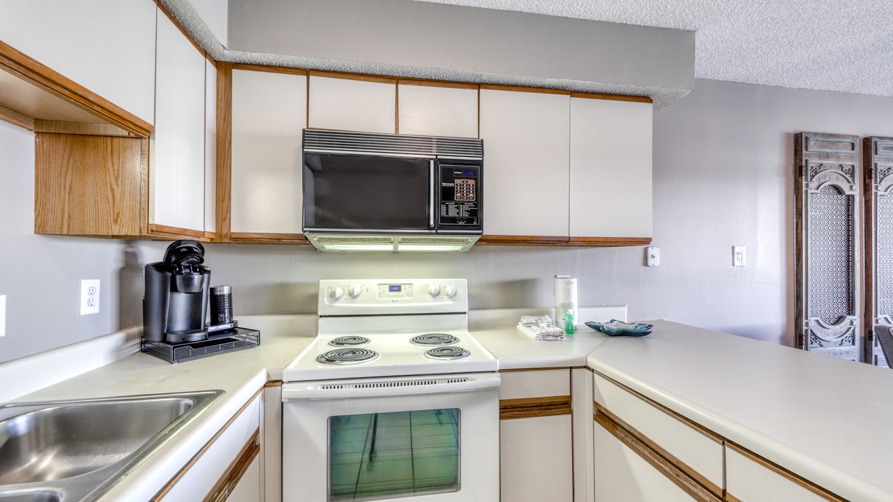 Photo of Kitchen in Orange Beach East