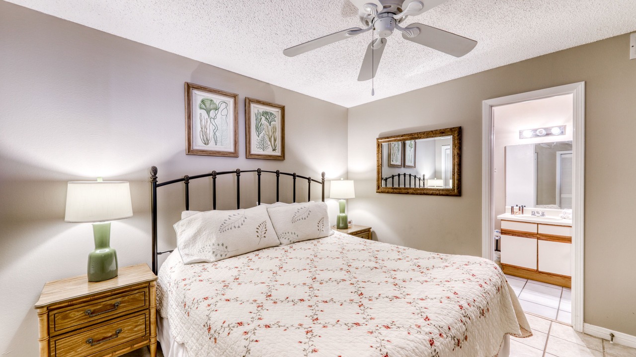 Photo of Bedroom in Orange Beach East