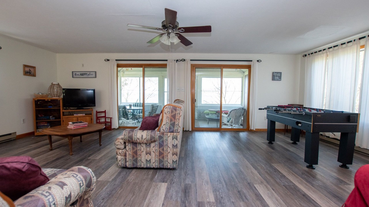 Photo of Livingroom in Conesus