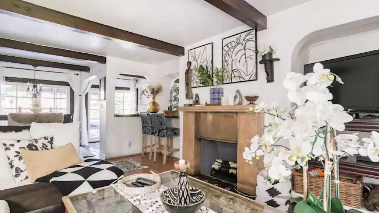 Photo of Livingroom in Lake Balboa