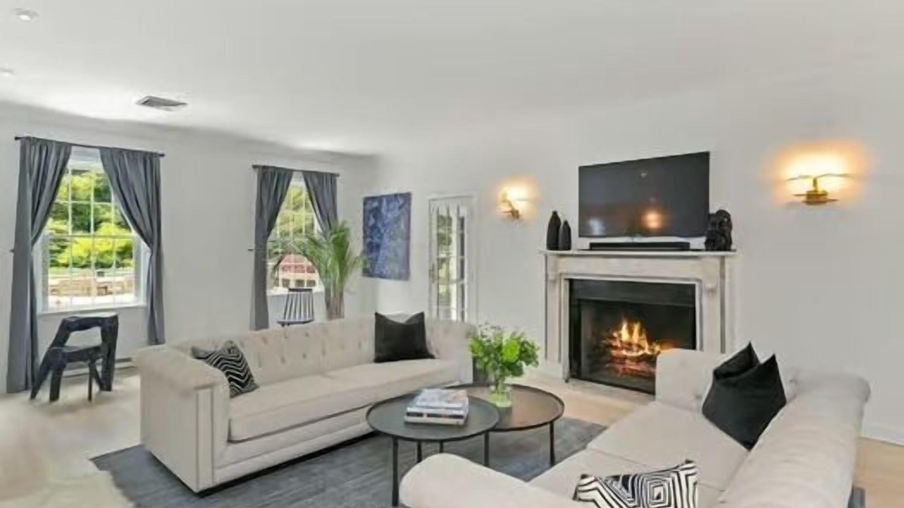 Photo of Livingroom in Westport