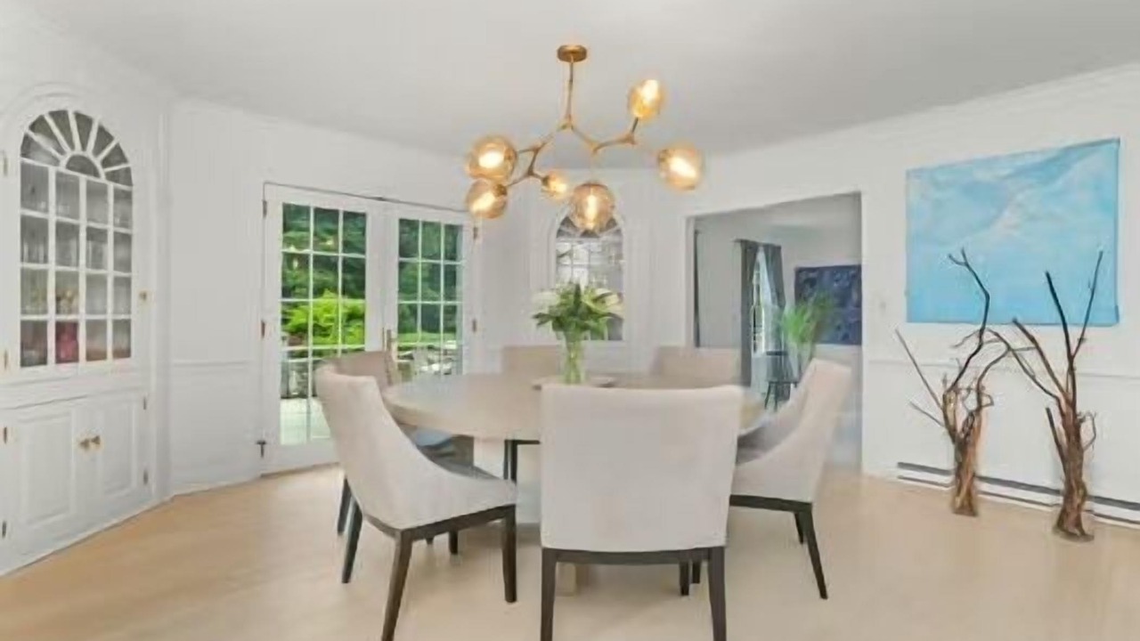 Photo of Livingroom in Westport