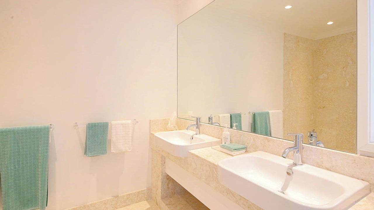 Photo of Bathroom in Governor's Harbour