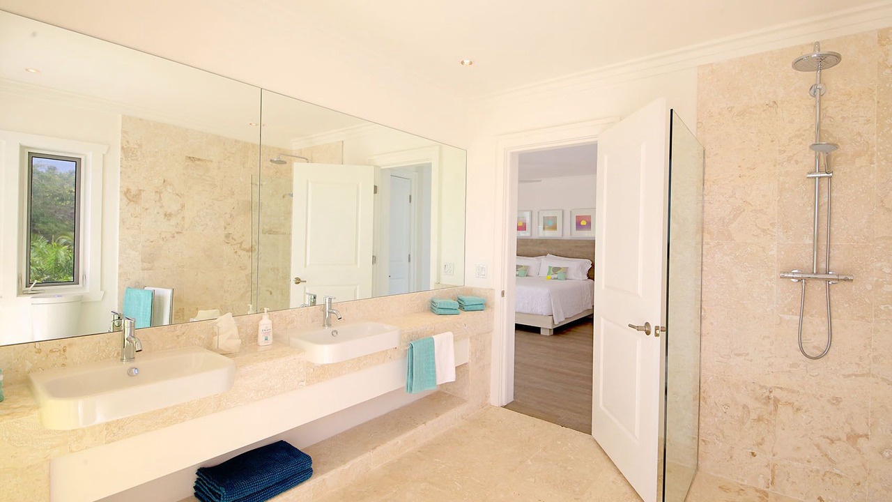 Photo of Bathroom in Governor's Harbour