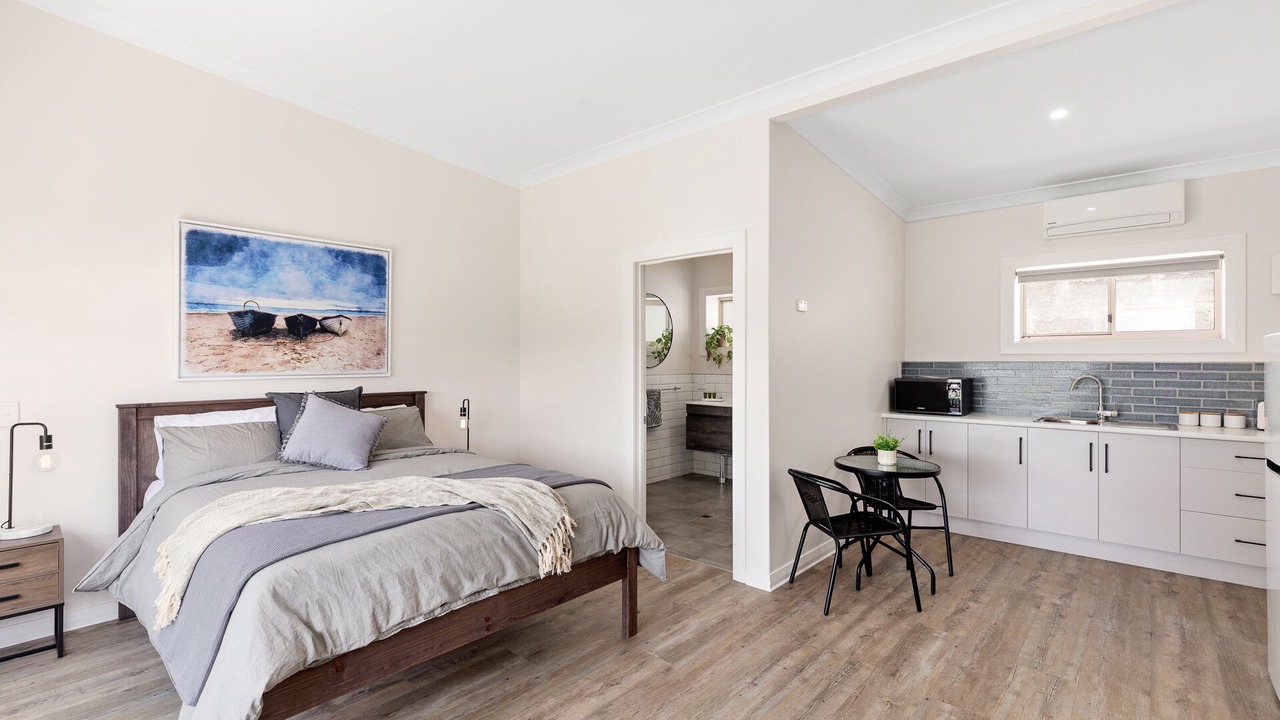 Photo of Bedroom in Carpenter Rocks