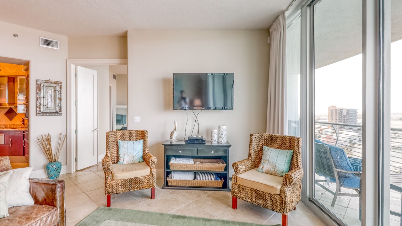 Photo of Livingroom in Orange Beach East