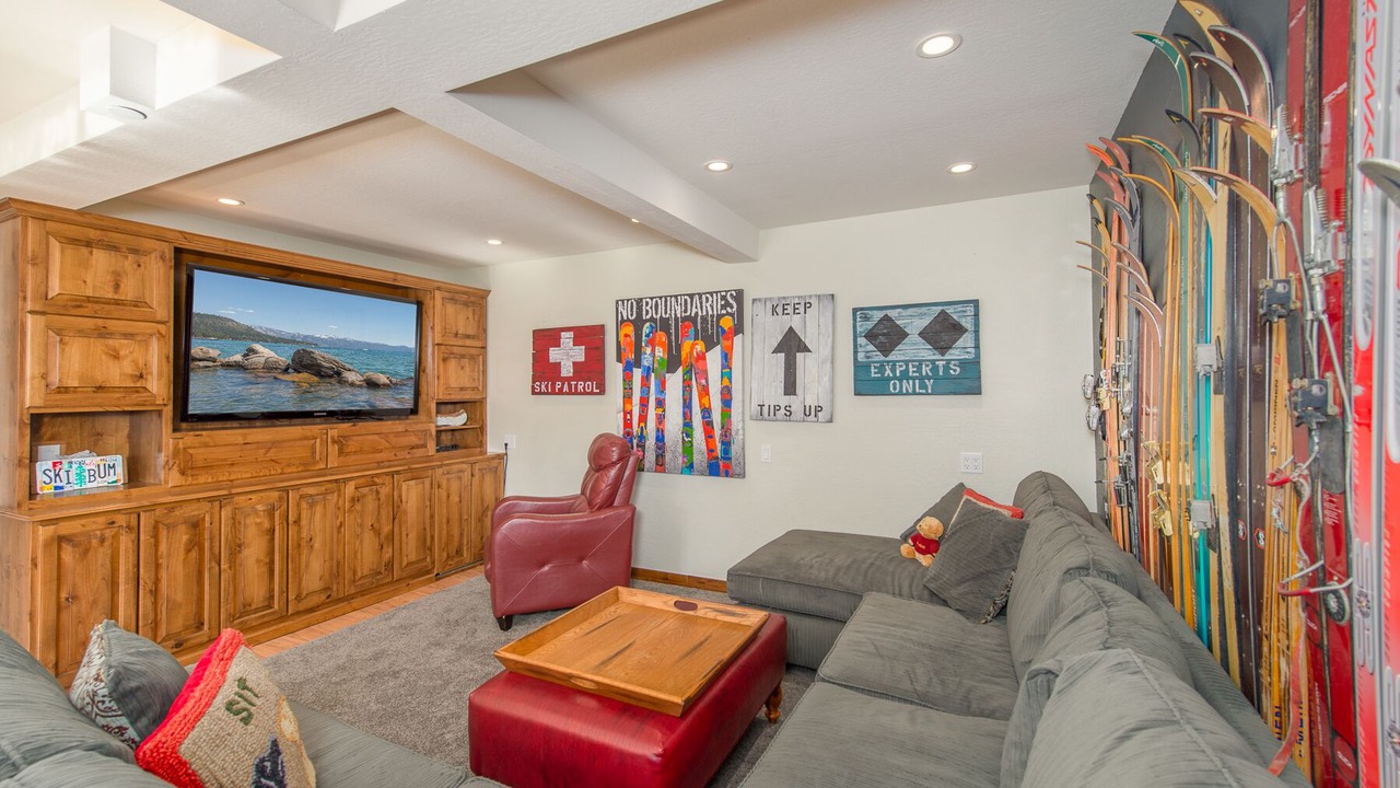 Photo of Bedroom in Meeks Bay