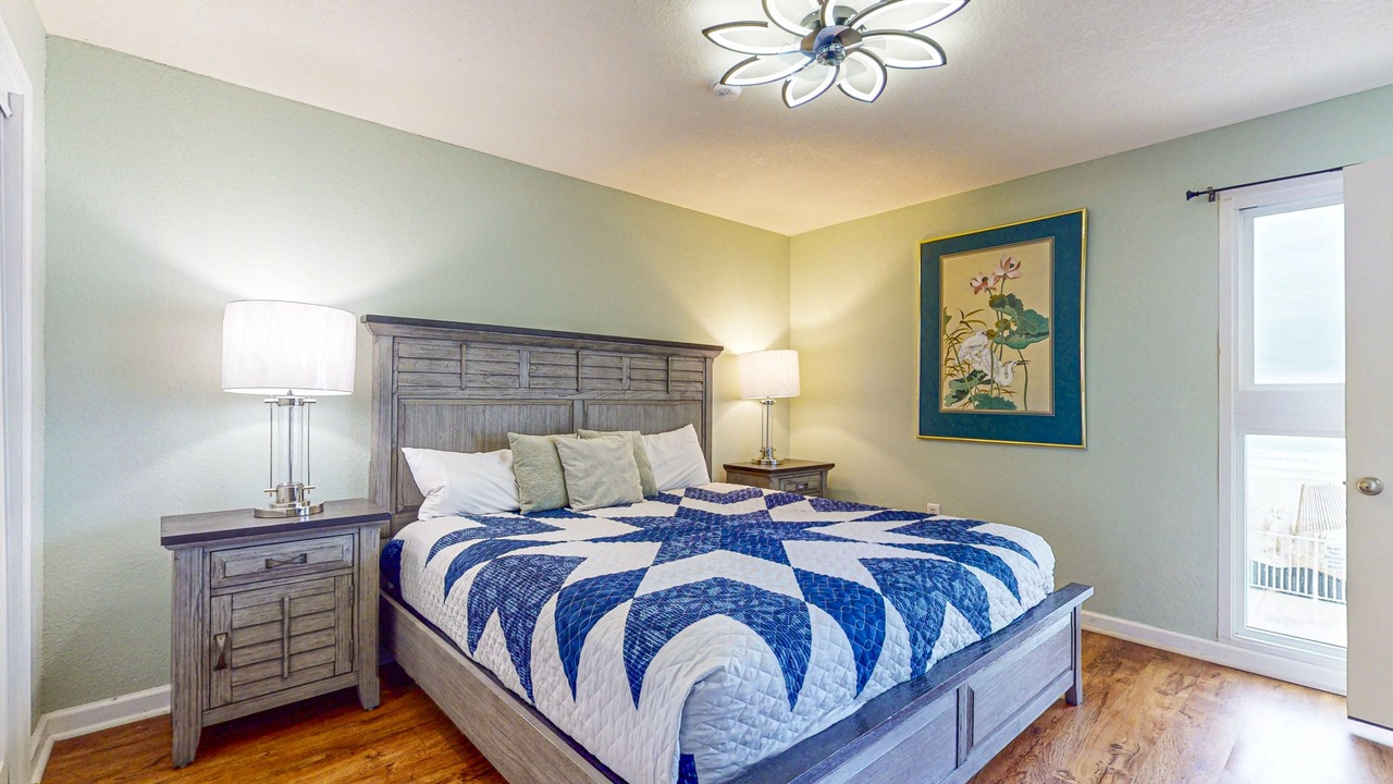 Photo of Bedroom in Gulf Shores