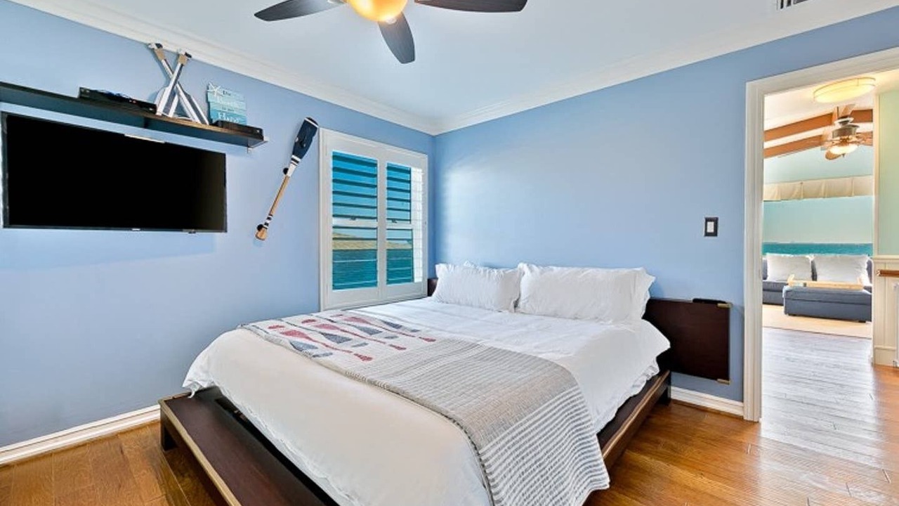 Photo of Bedroom in Sunset Beach