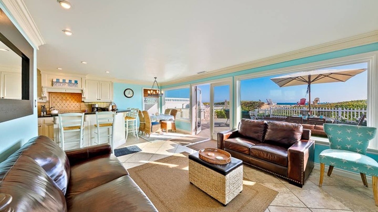 Photo of Livingroom in Sunset Beach