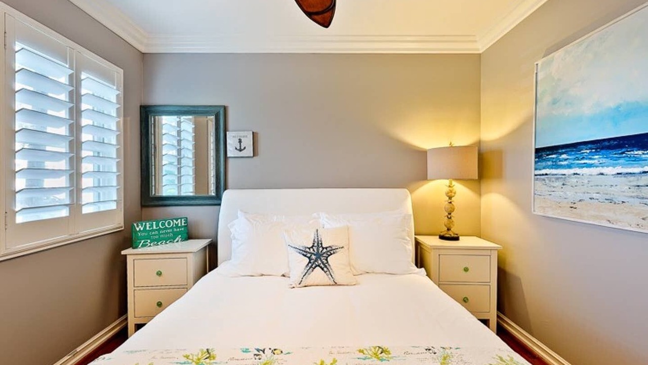 Photo of Bedroom in Sunset Beach