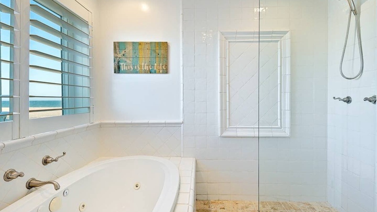 Photo of Bathroom in Sunset Beach