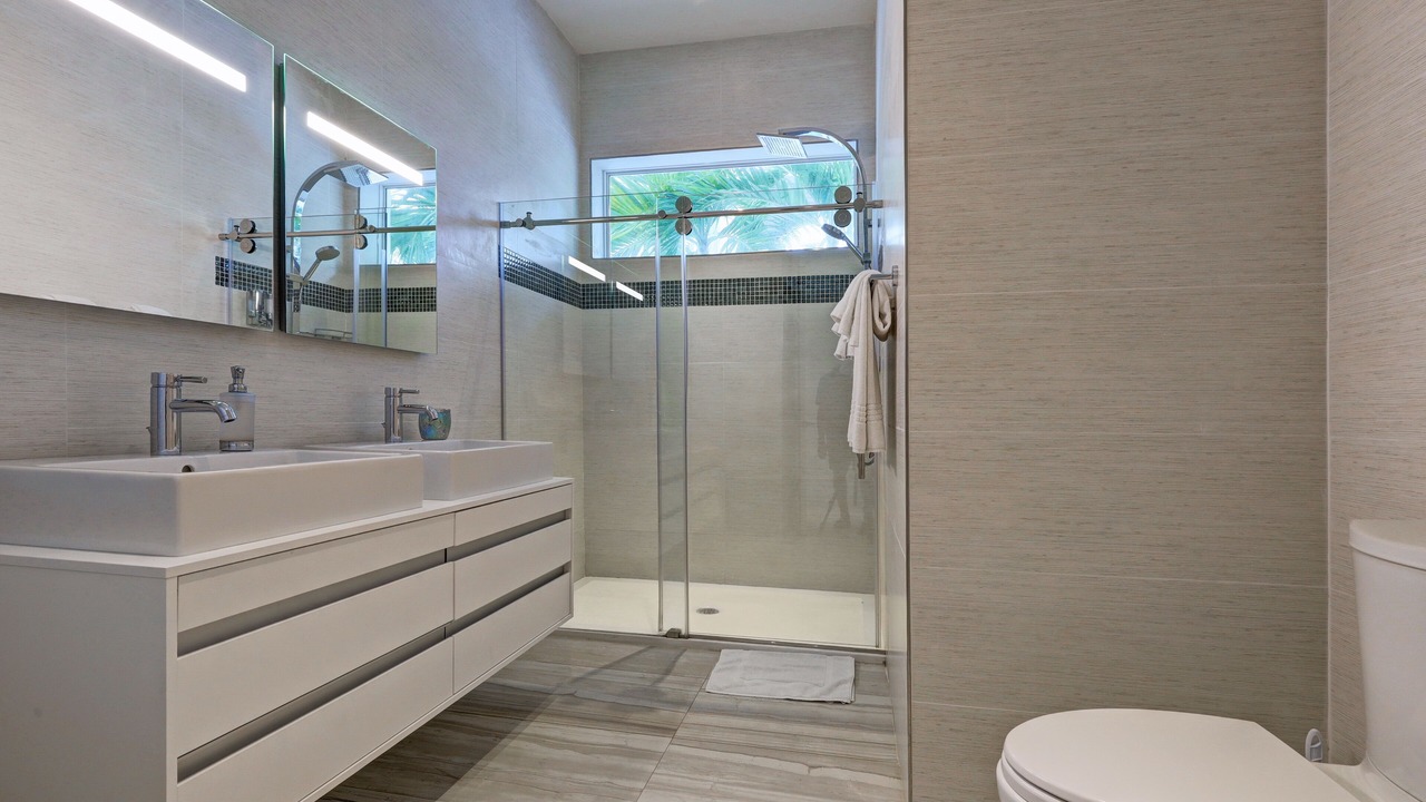 Photo of Bathroom in Jimmy Hill