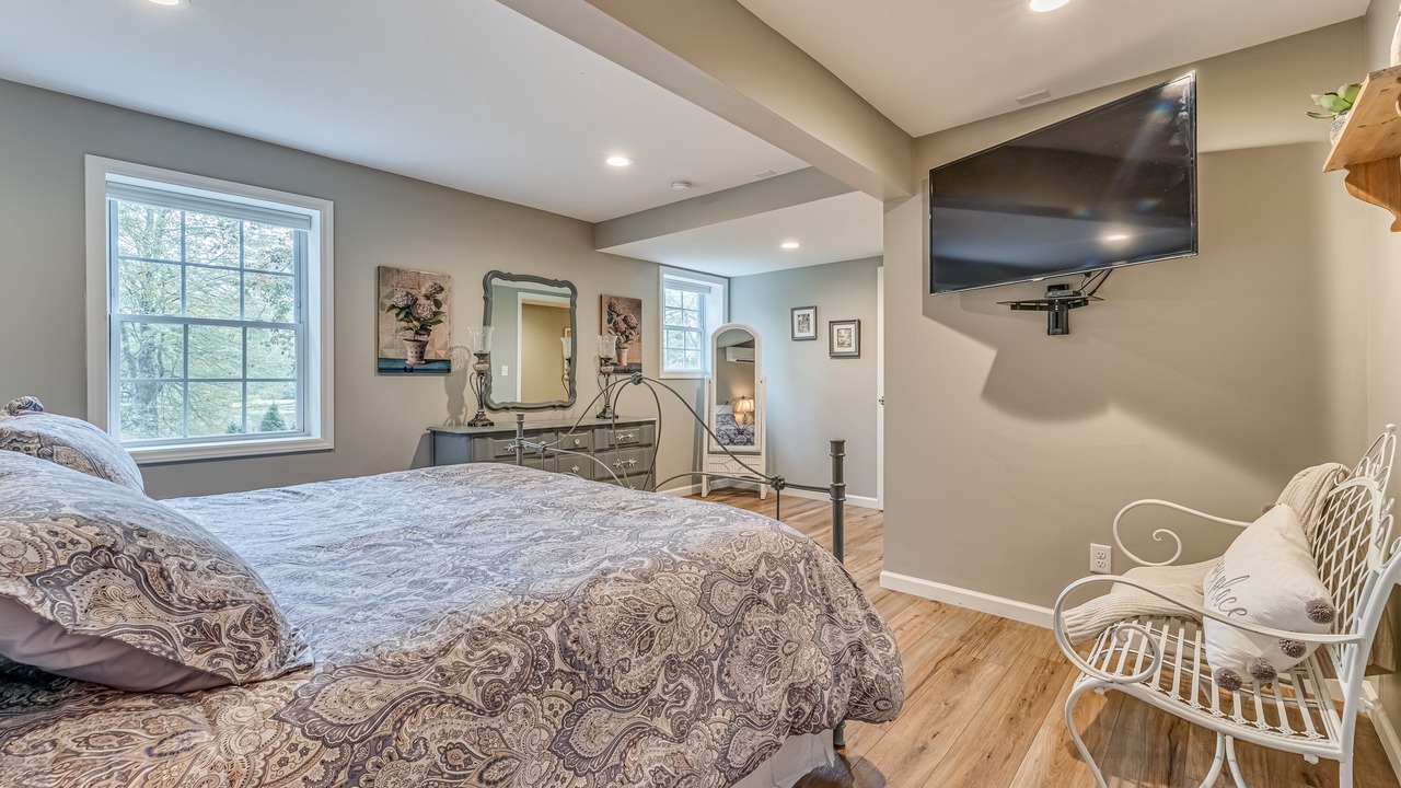 Photo of Bedroom in Flat Rock