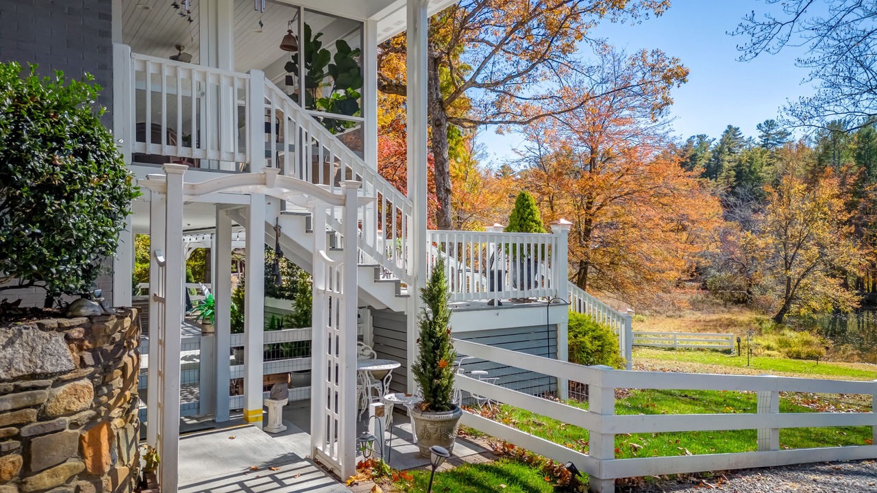 Photo of Patio Balcony in Flat Rock