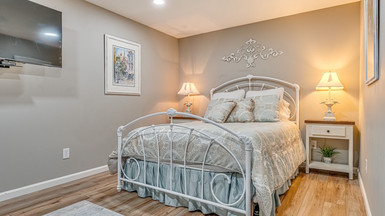 Photo of Bedroom in Flat Rock