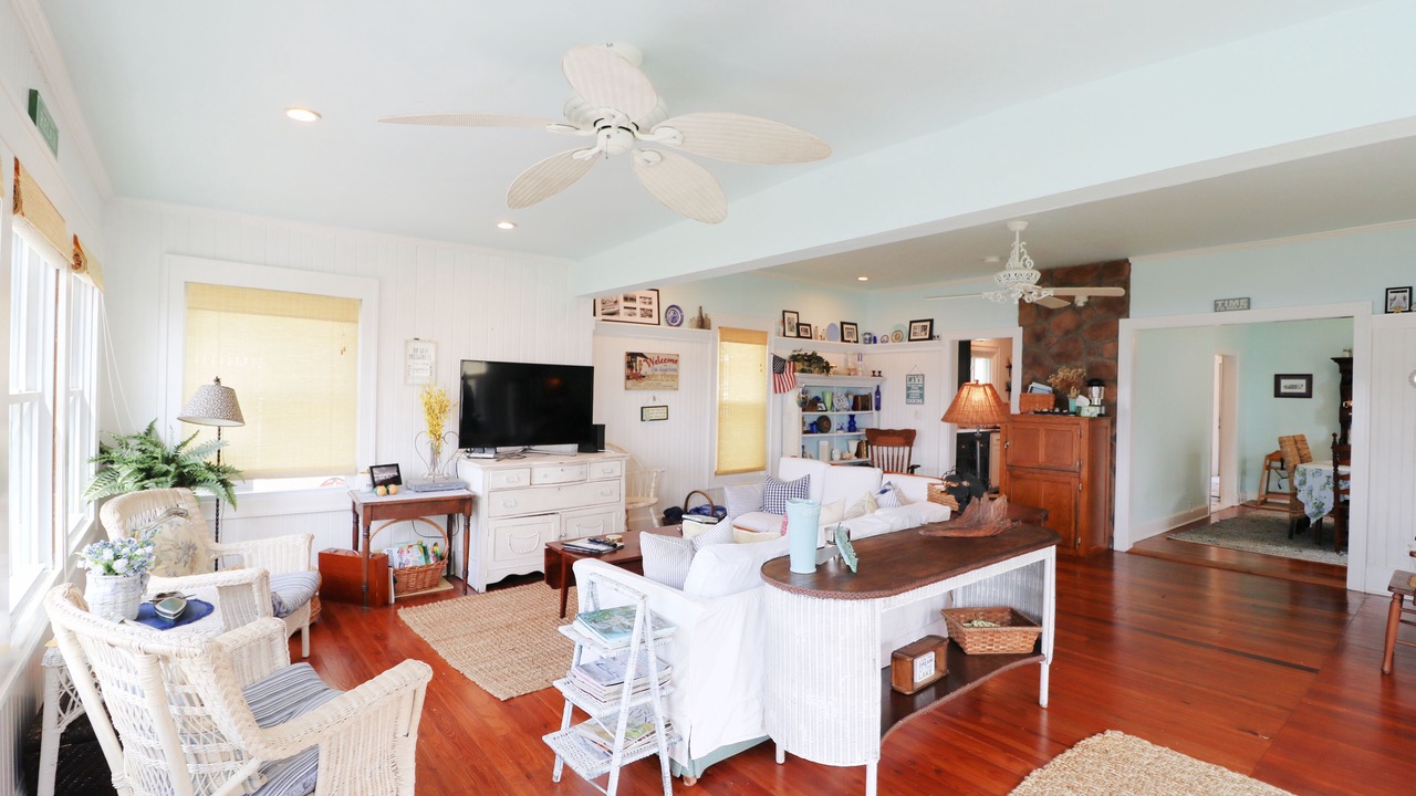 Photo of Livingroom in Greenhurst