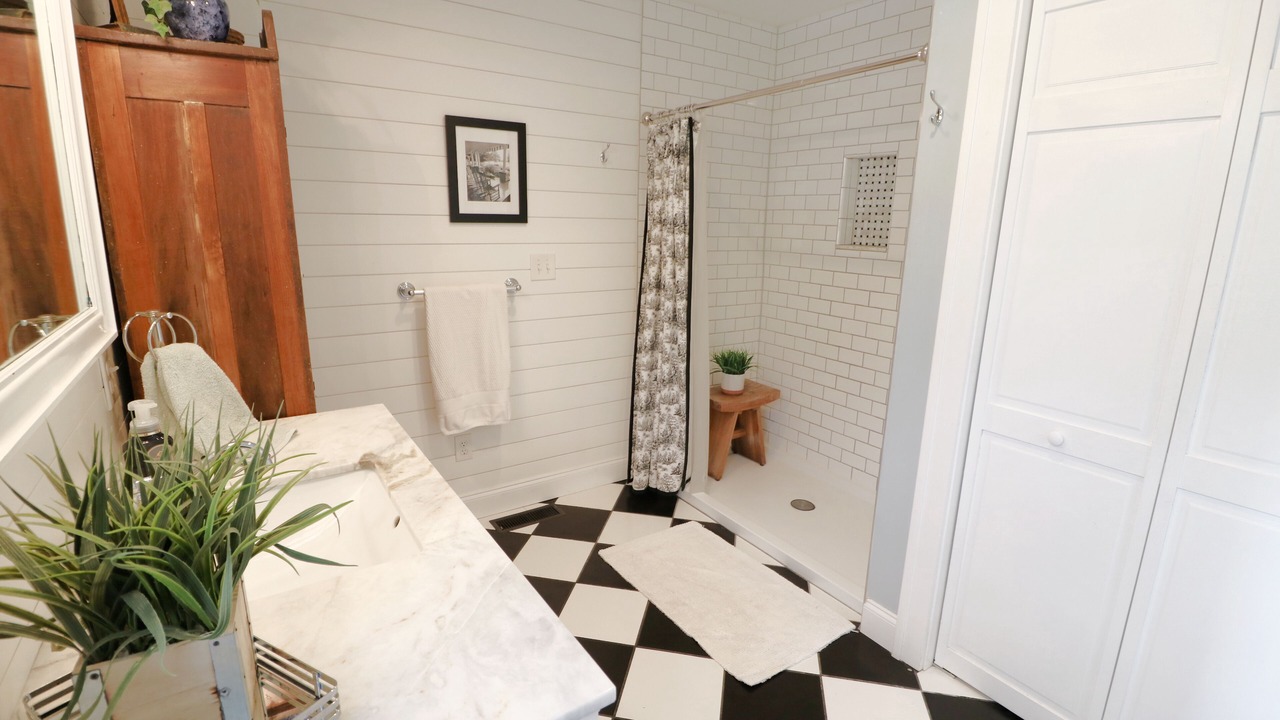 Photo of Bathroom in Greenhurst