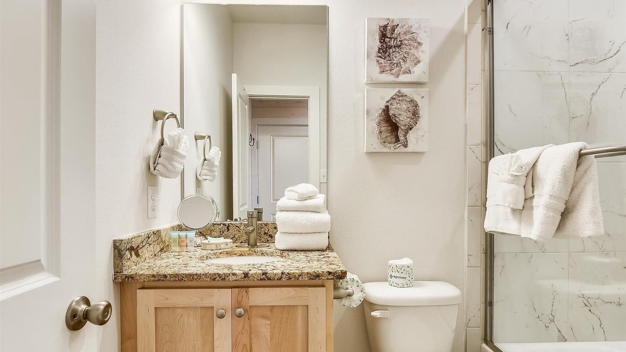 Photo of Bathroom in Orange Beach