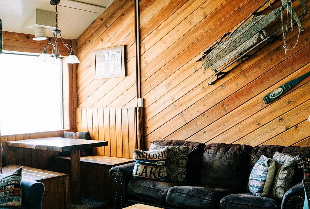 Photo of Livingroom in June Lake