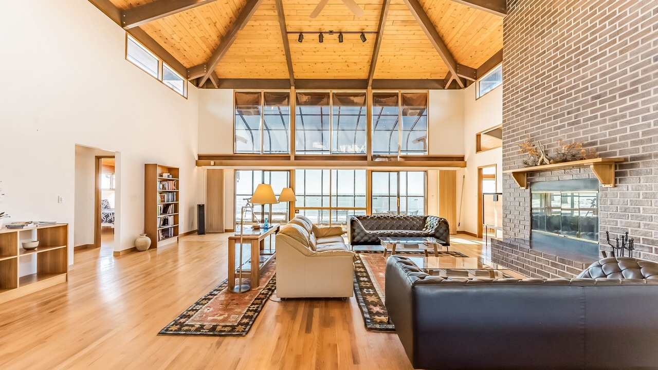 Photo of Livingroom in Crescent City North