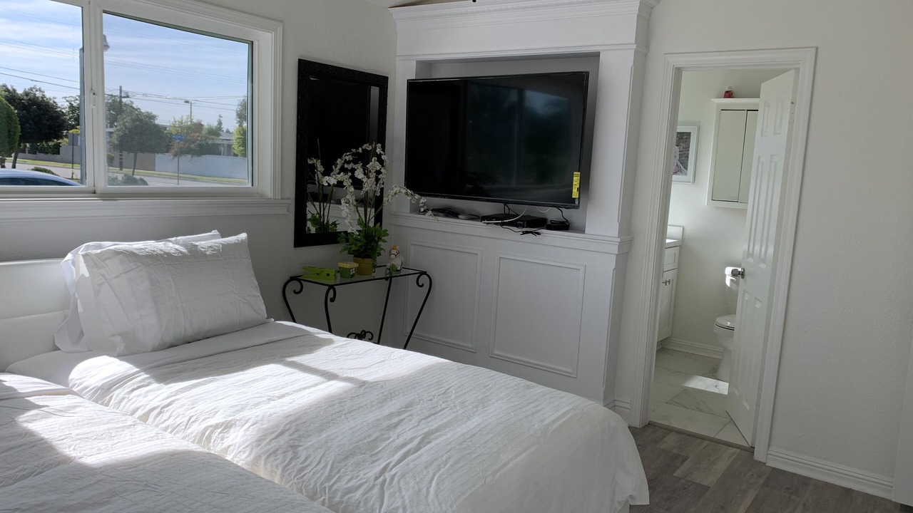 Photo of Bedroom in Northwest Anaheim