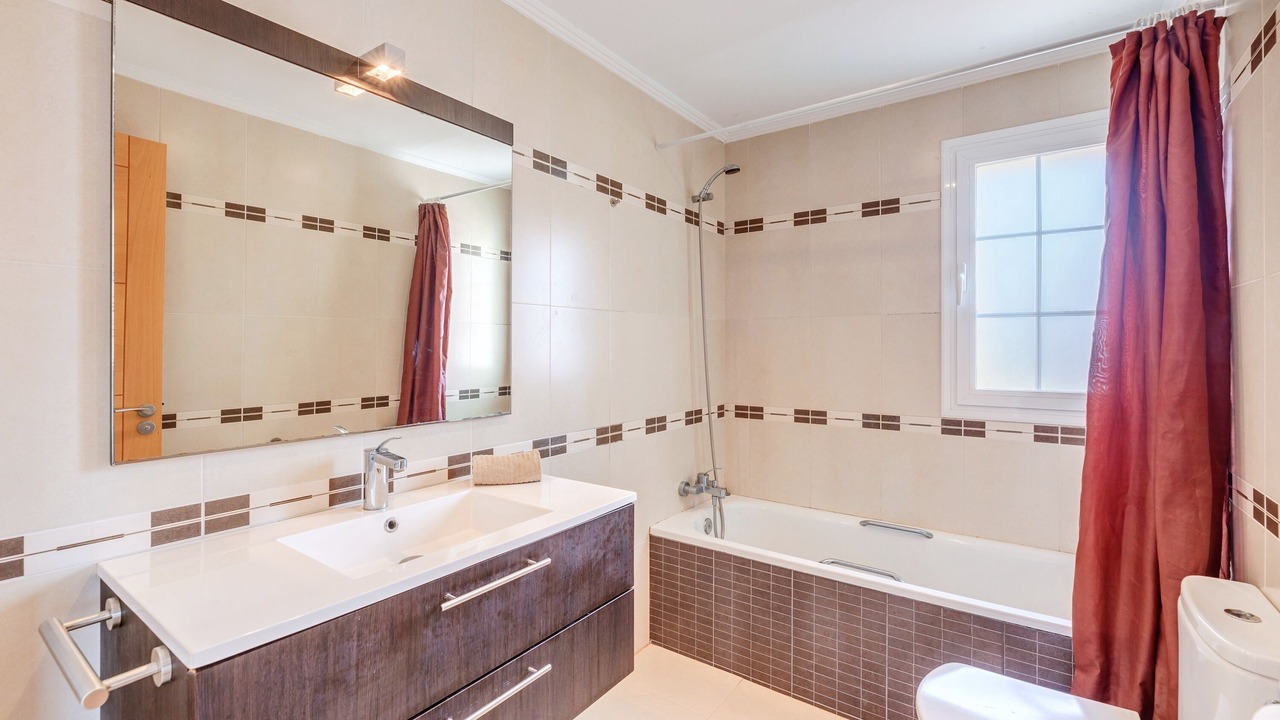Photo of Bathroom in Tolleric