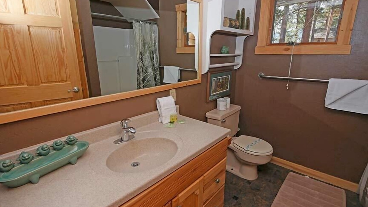 Photo of Bathroom in Al Tahoe
