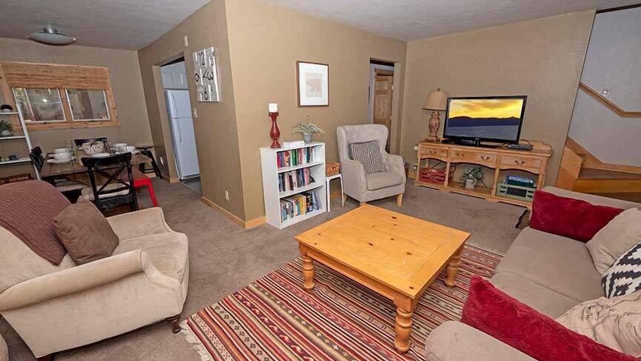 Photo of Livingroom in Al Tahoe
