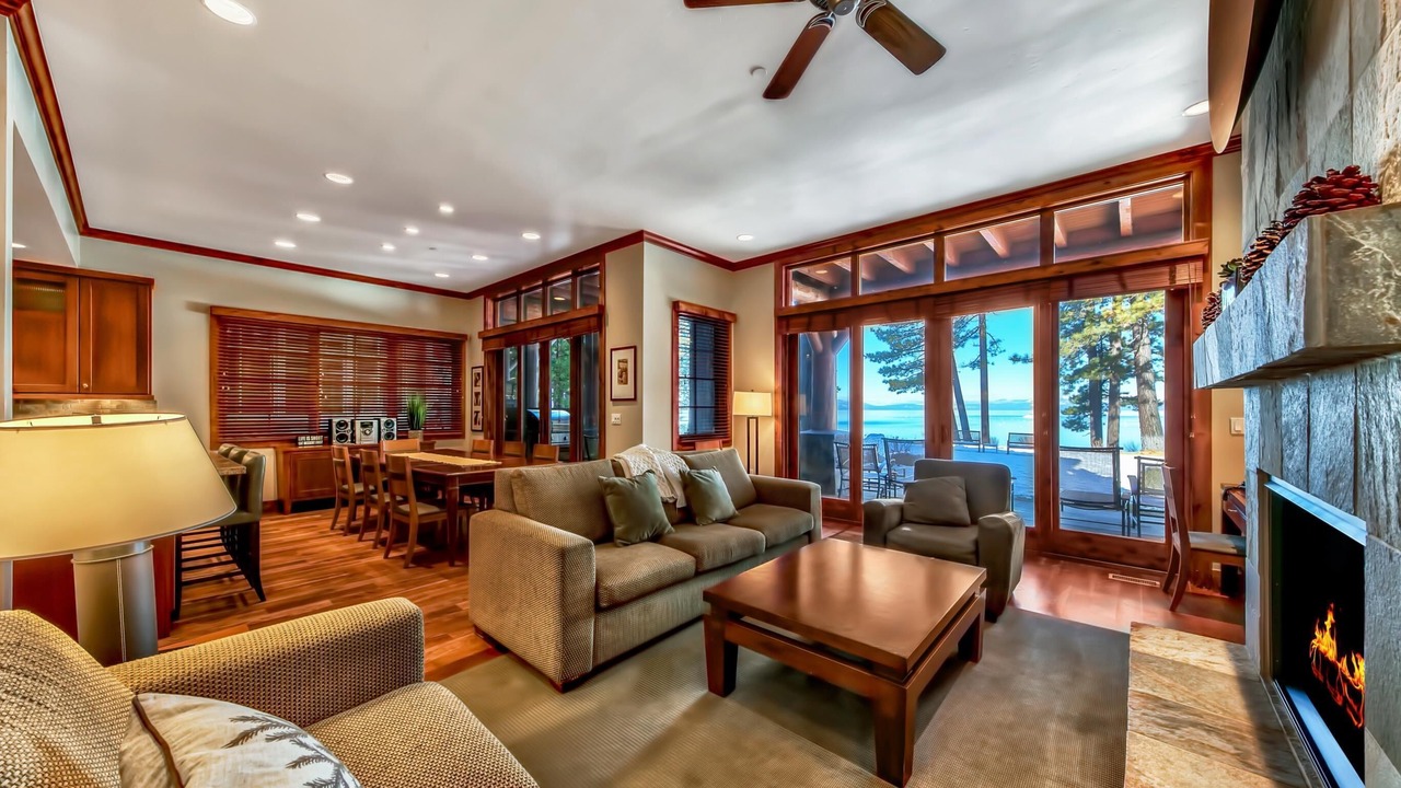 Photo of Livingroom in Sierra Shores