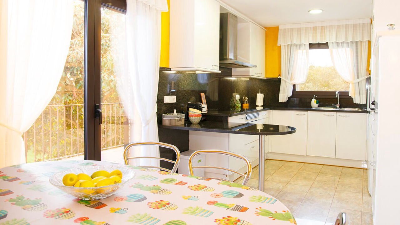 Photo of Kitchen in Llampaies