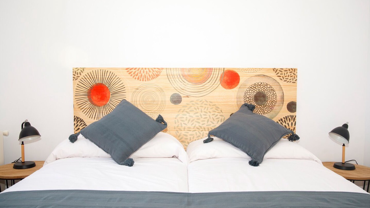Photo of Bedroom in Llampaies