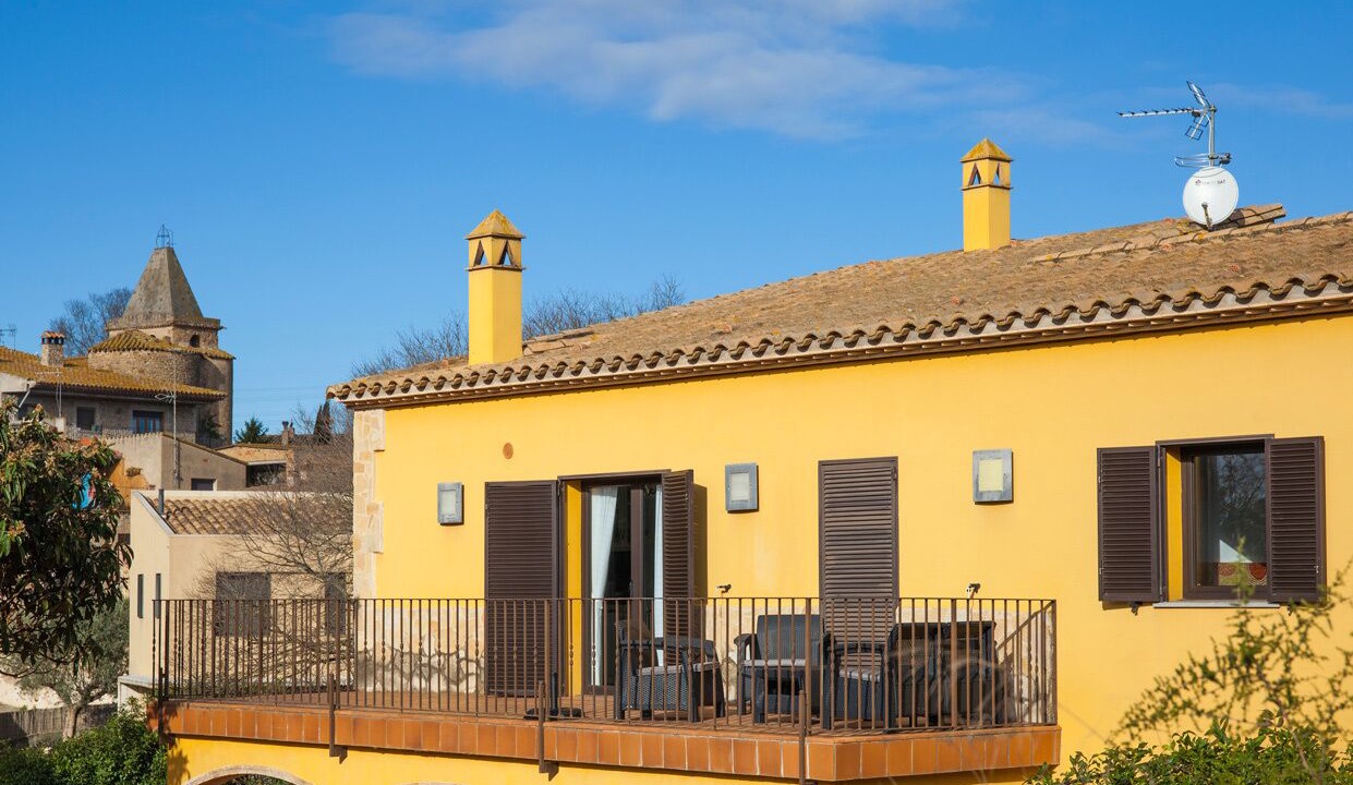 Photo of Outdoor in Llampaies
