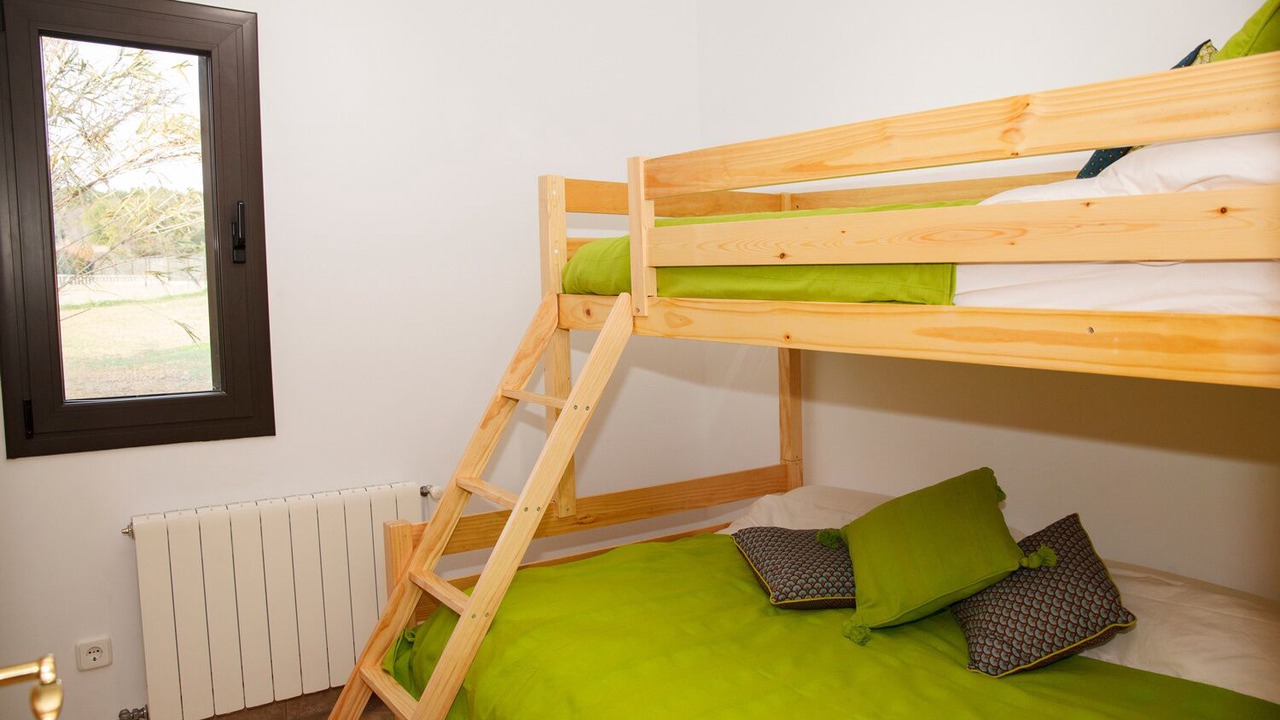 Photo of Bedroom in Llampaies