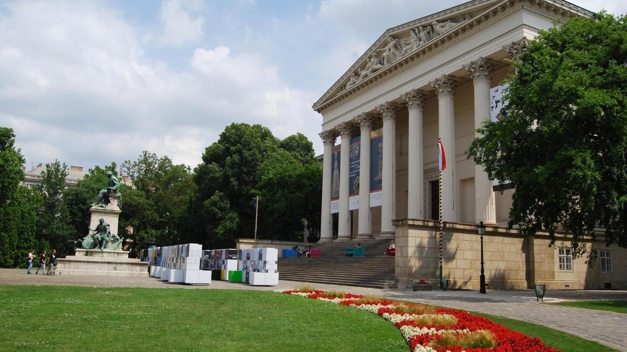 Photo of Outdoor in Palace District