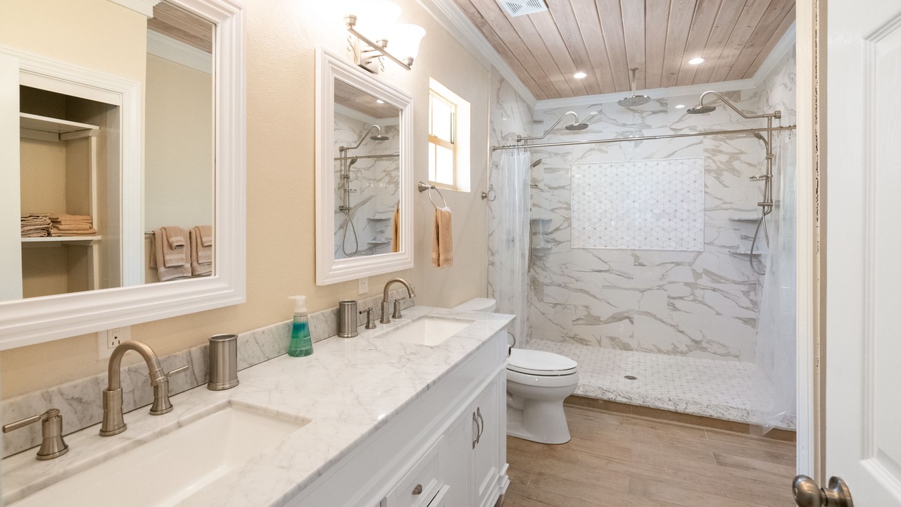 Photo of Bathroom in George Town