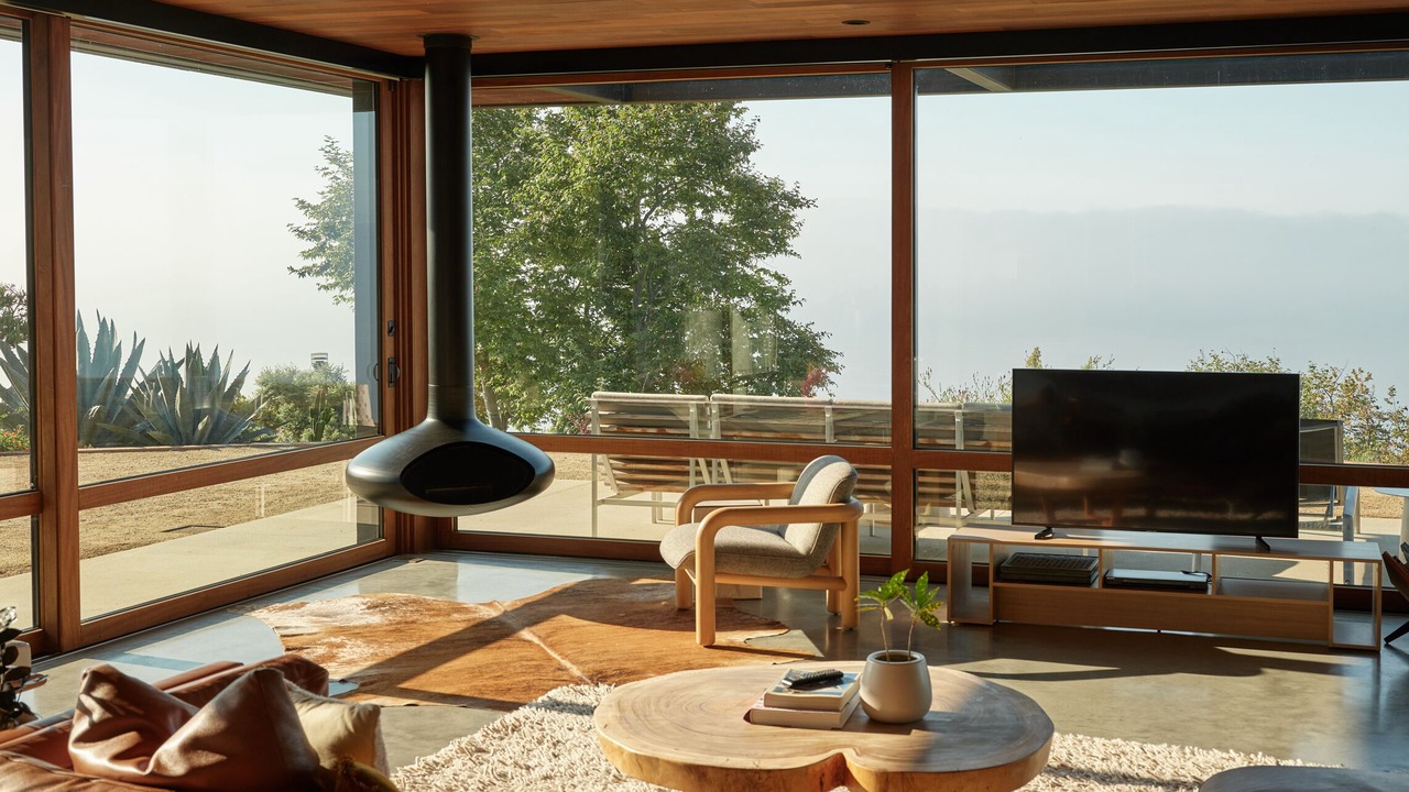 Photo of Livingroom in Eastern Malibu