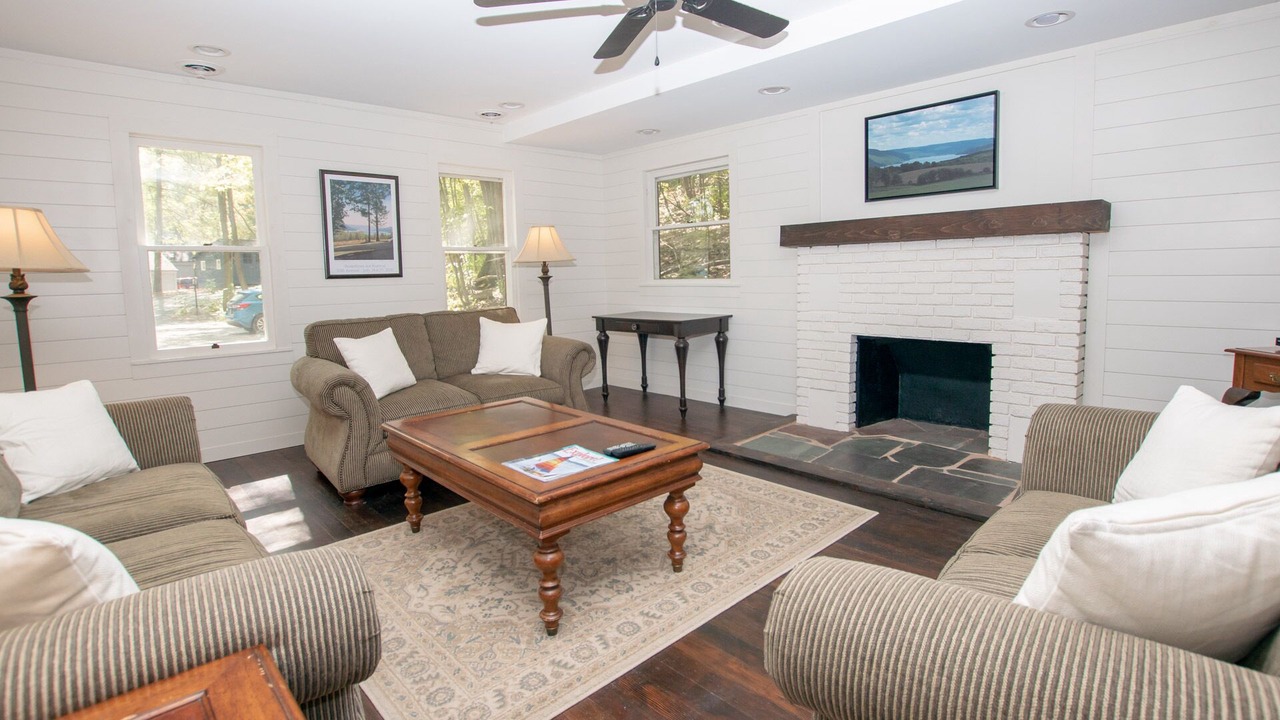 Photo of Livingroom in Grange Landing
