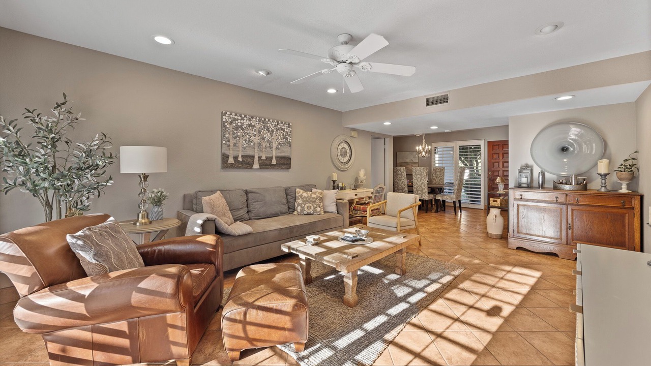 Photo of Bedroom in Canyon Corridor