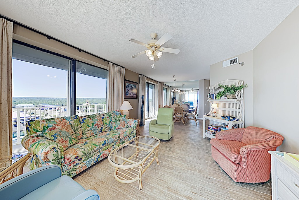 Photo of Livingroom in Orange Beach