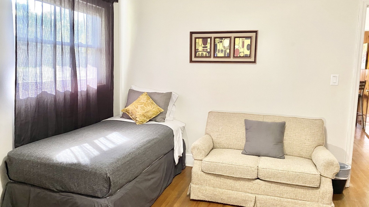 Photo of Bedroom in Toddville Road