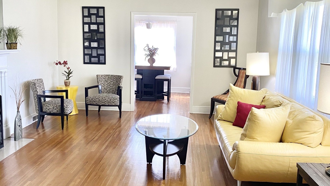 Photo of Livingroom in Toddville Road