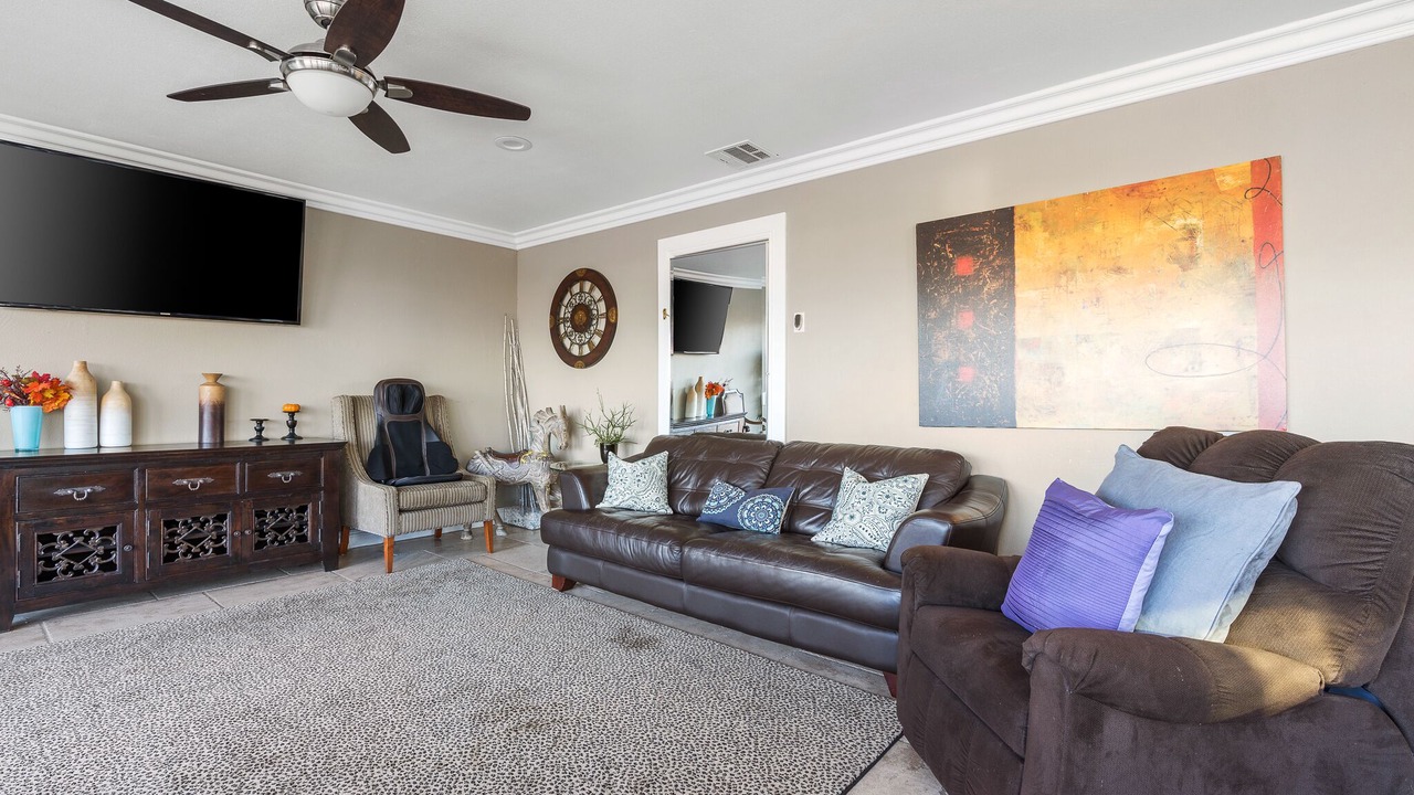 Photo of Livingroom in Hacienda Heights