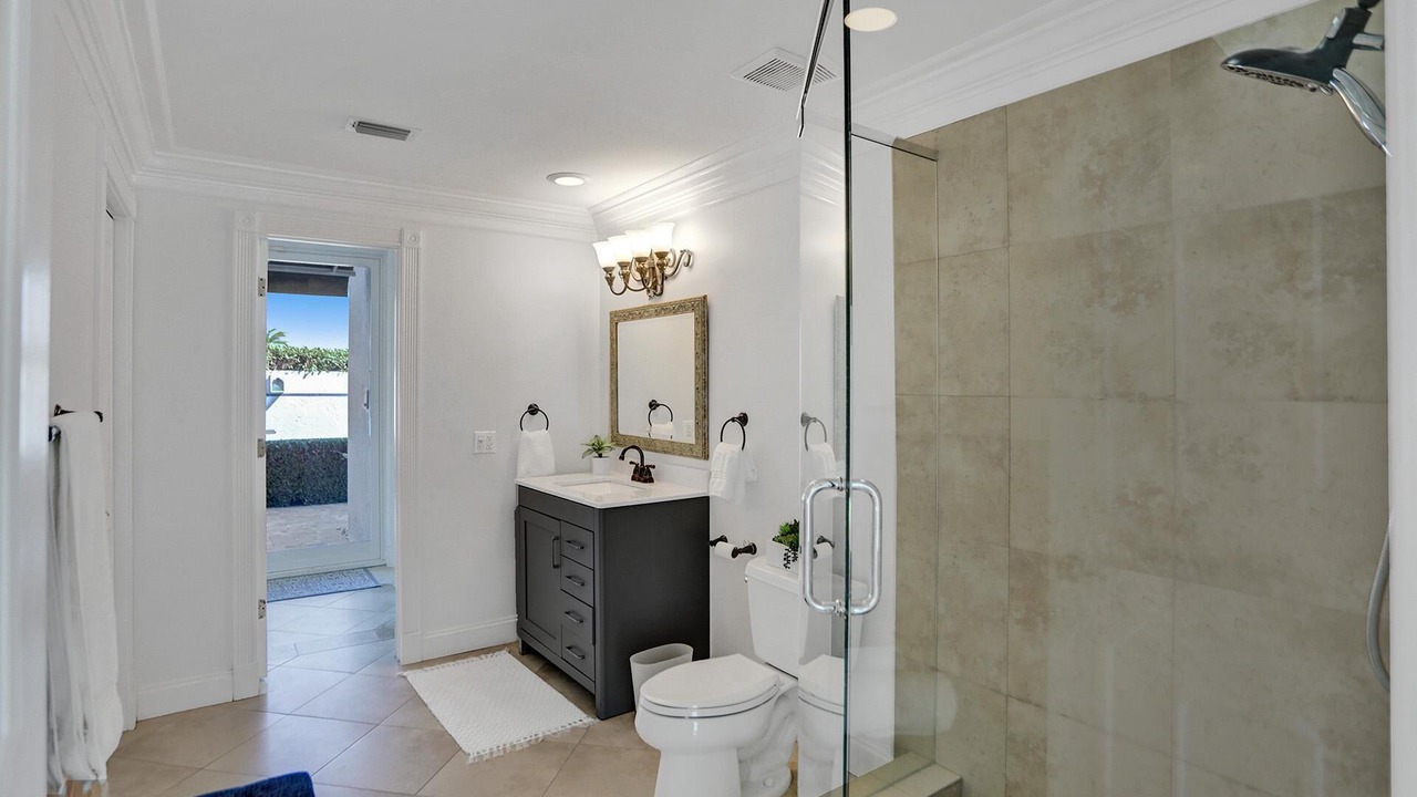 Photo of Bathroom in Birch Park Finger Streets