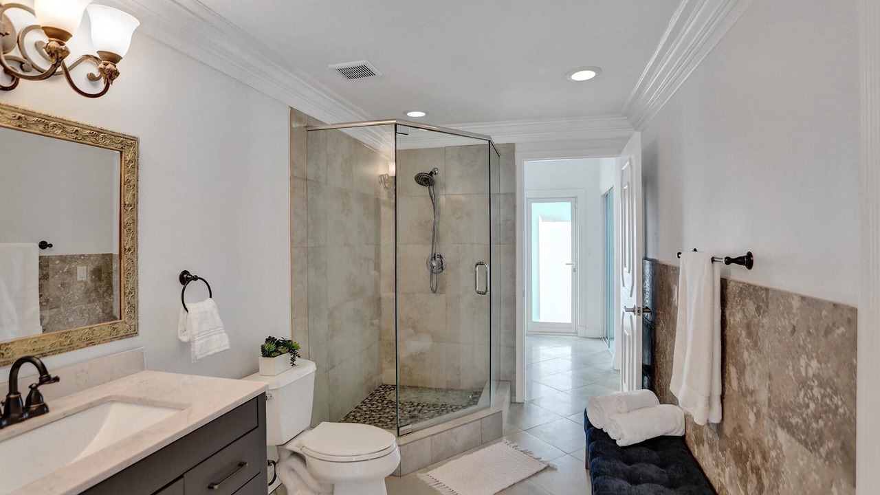 Photo of Bathroom in Birch Park Finger Streets