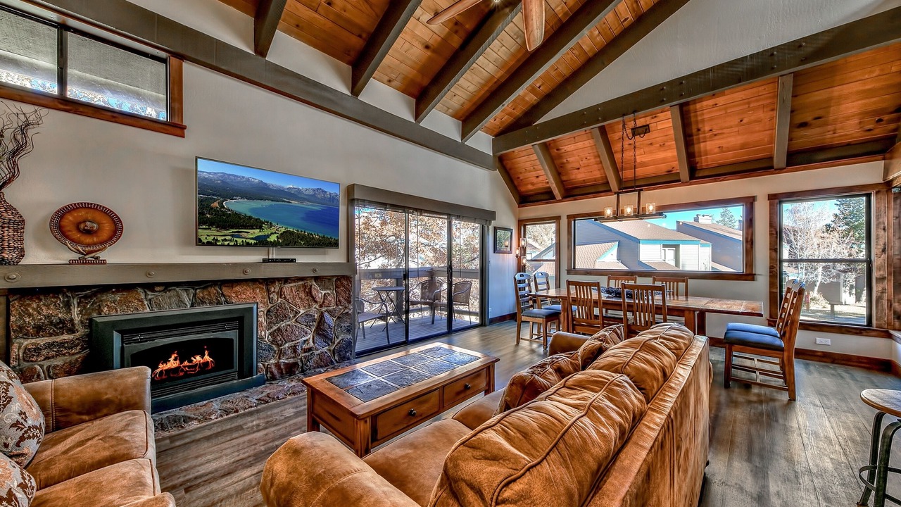 Photo of Livingroom in South Lake Tahoe