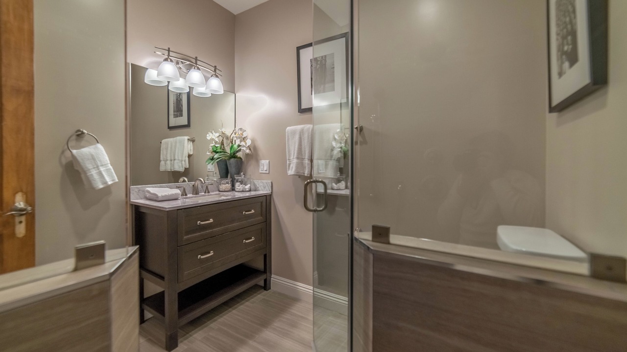 Photo of Bathroom in Beverly Hills