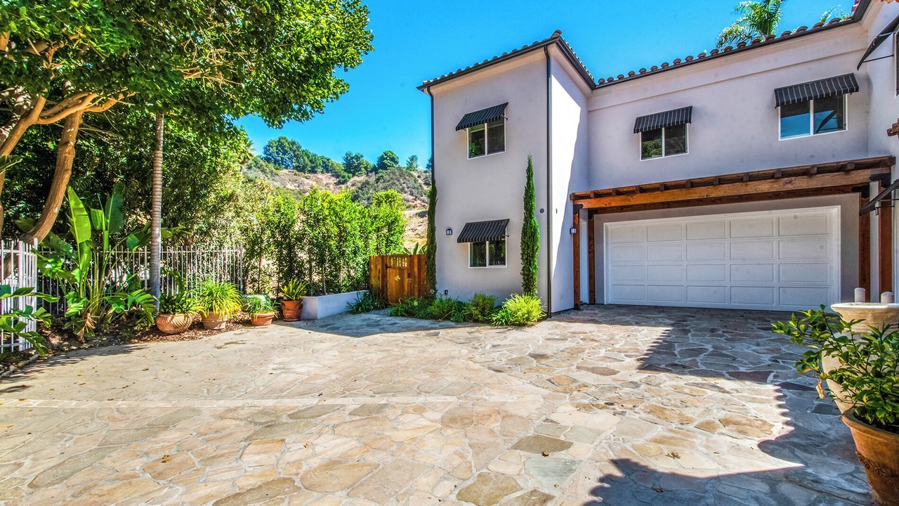 Photo of Outdoor in Beverly Hills