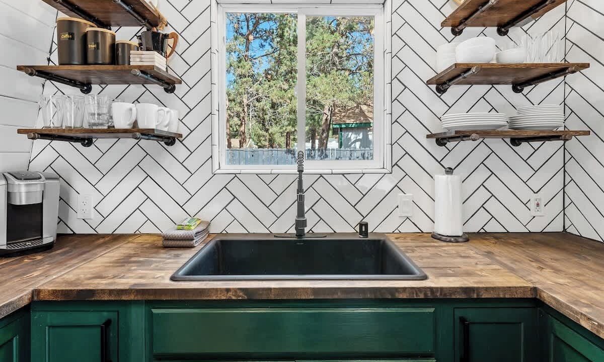 Photo of Kitchen in Big Bear City