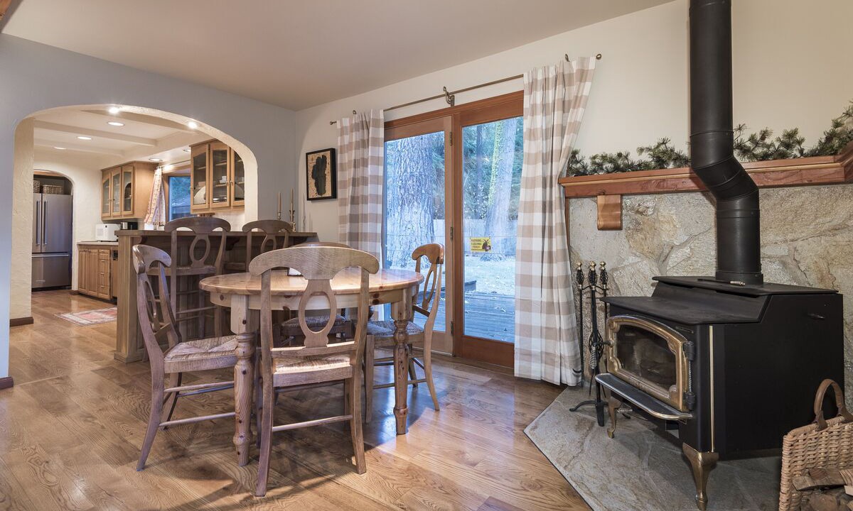 Photo of Bedroom in Tahoe Pines